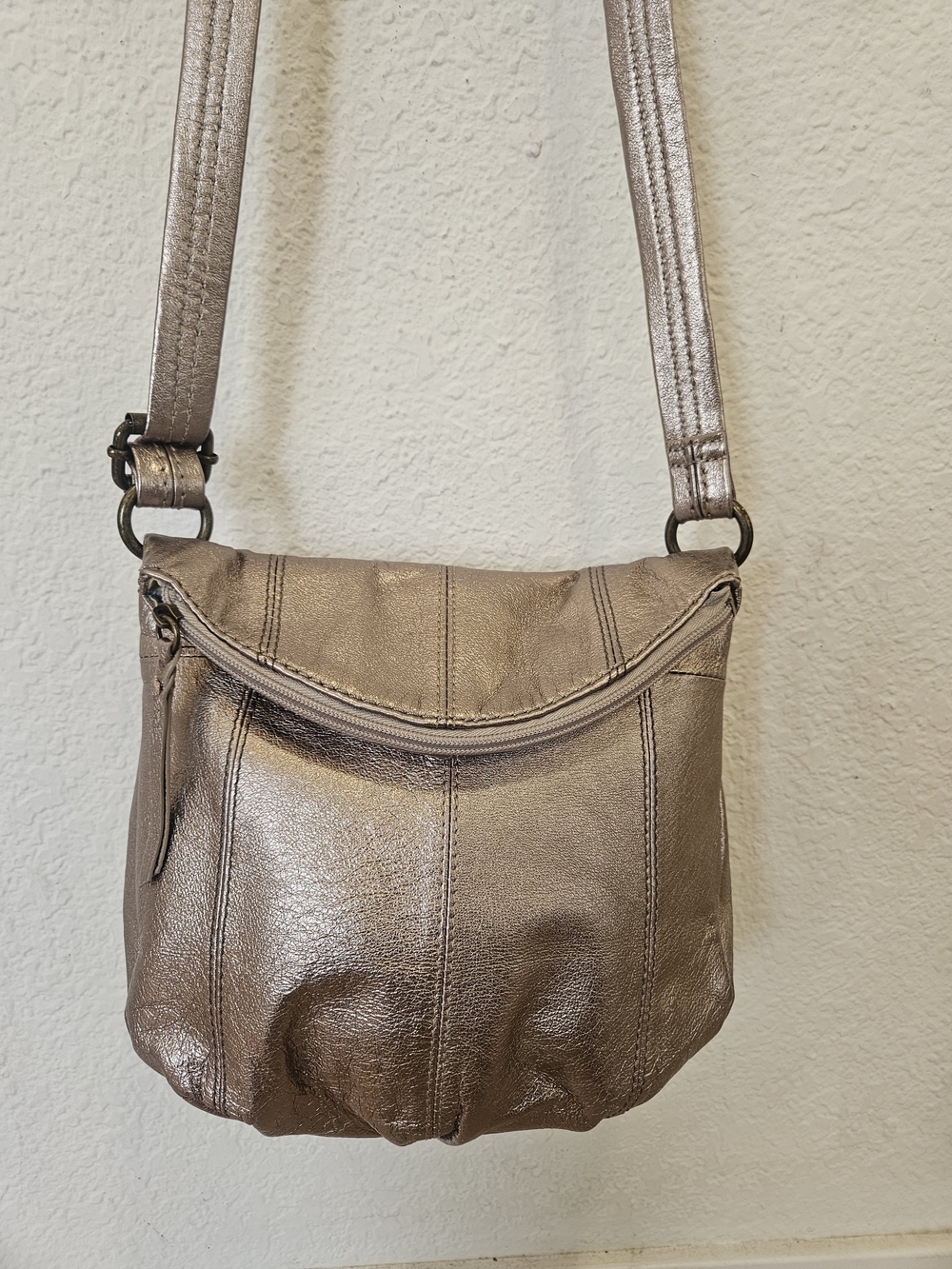 The Sak Deena Flap Crossbody Bag Pebbled Metallic Gold/Bronze Vintage